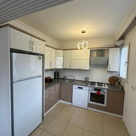 Apartament Sehir Merkezinde Kiralik